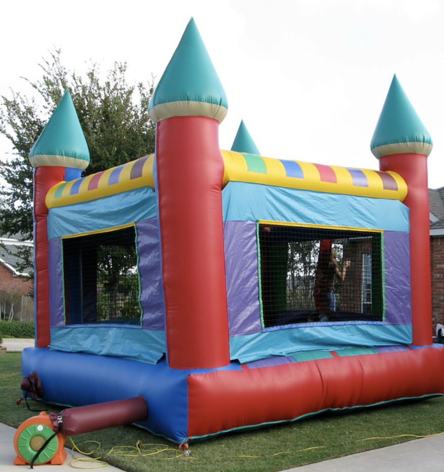 this image shows bounce house rental in Folsom, CA