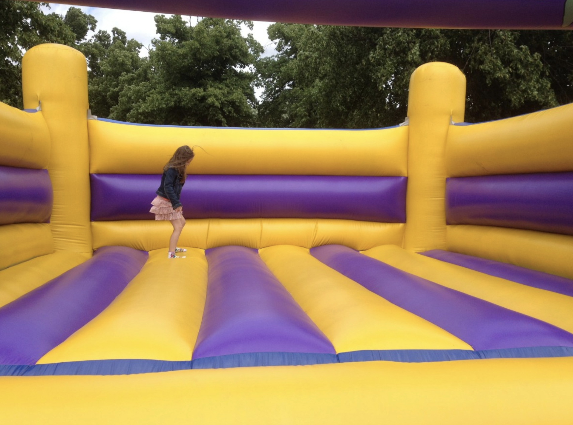 this image shows bounce house rentals in Folsom, CA